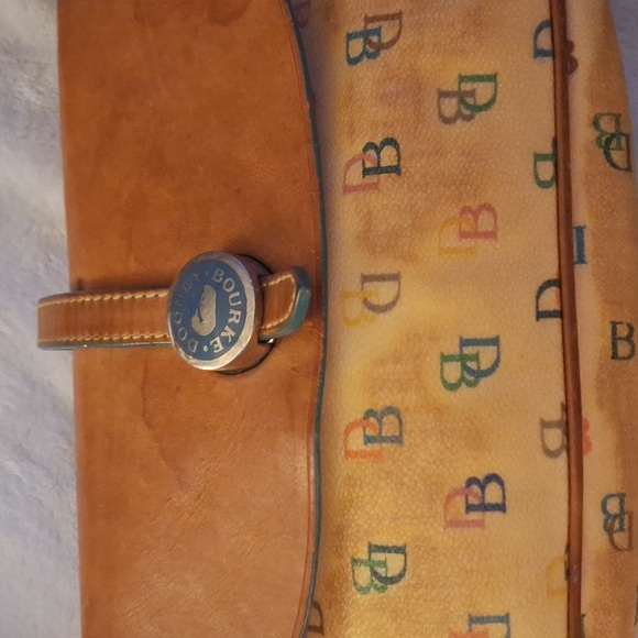 Dooney And Bourke Vintage Purse - Picture 3 of 16